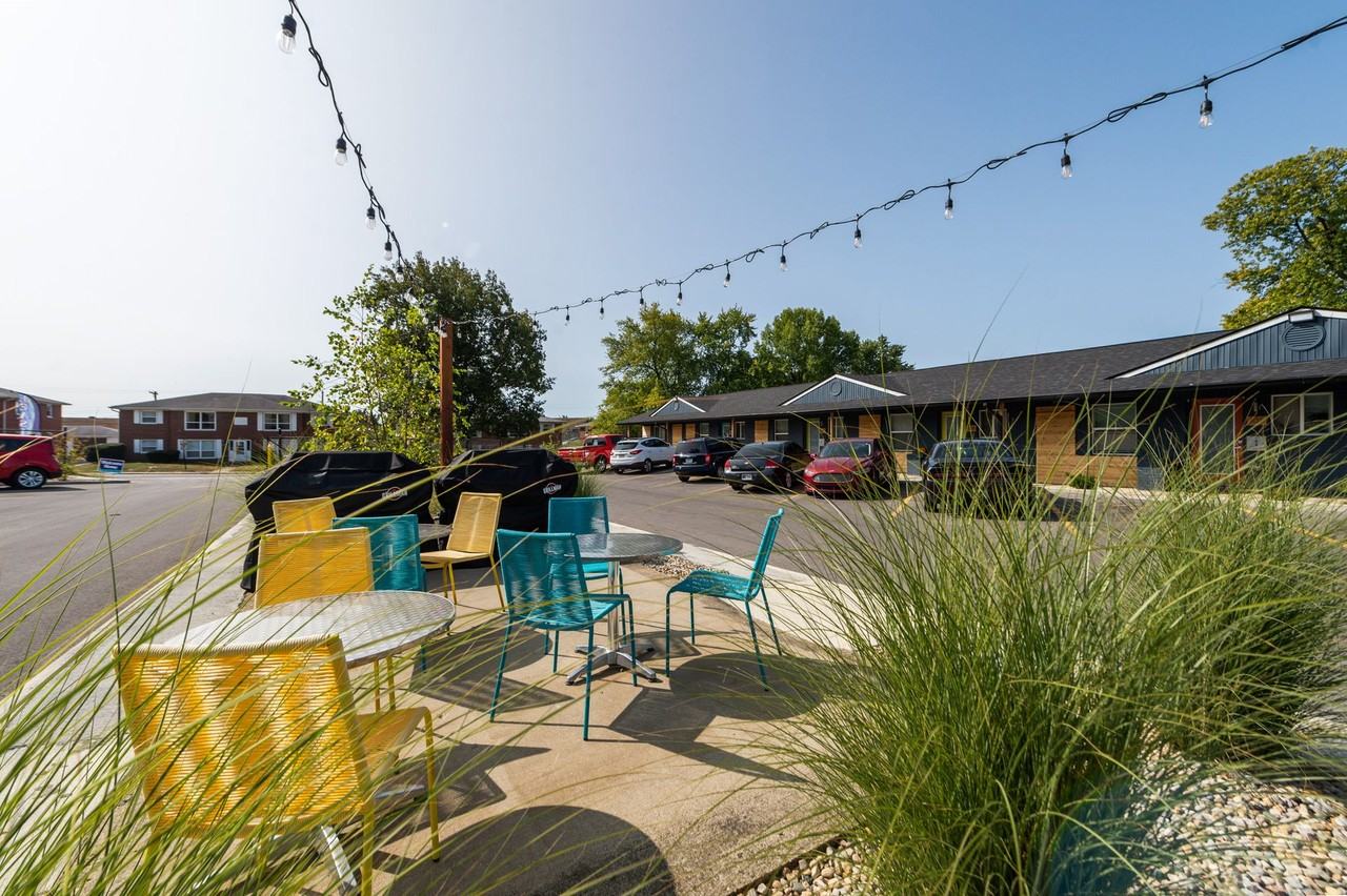 Veranda at Speedway - Photo 7 of 21