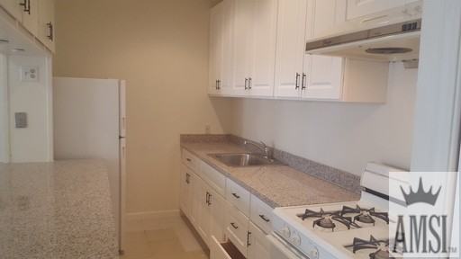 4306 23rd Street - Photo 3 of 8