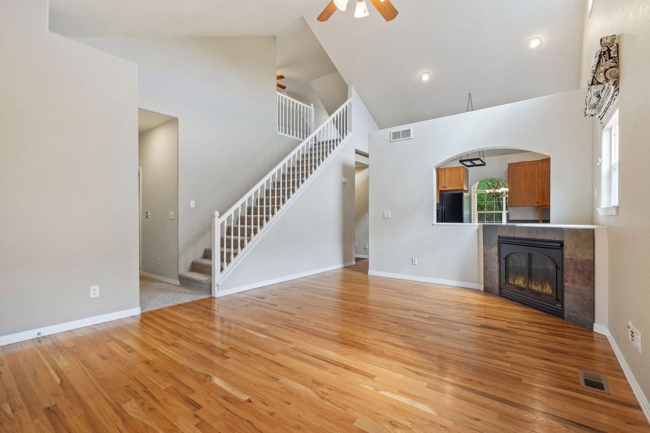 2839 Canby Way - Photo 3 of 26