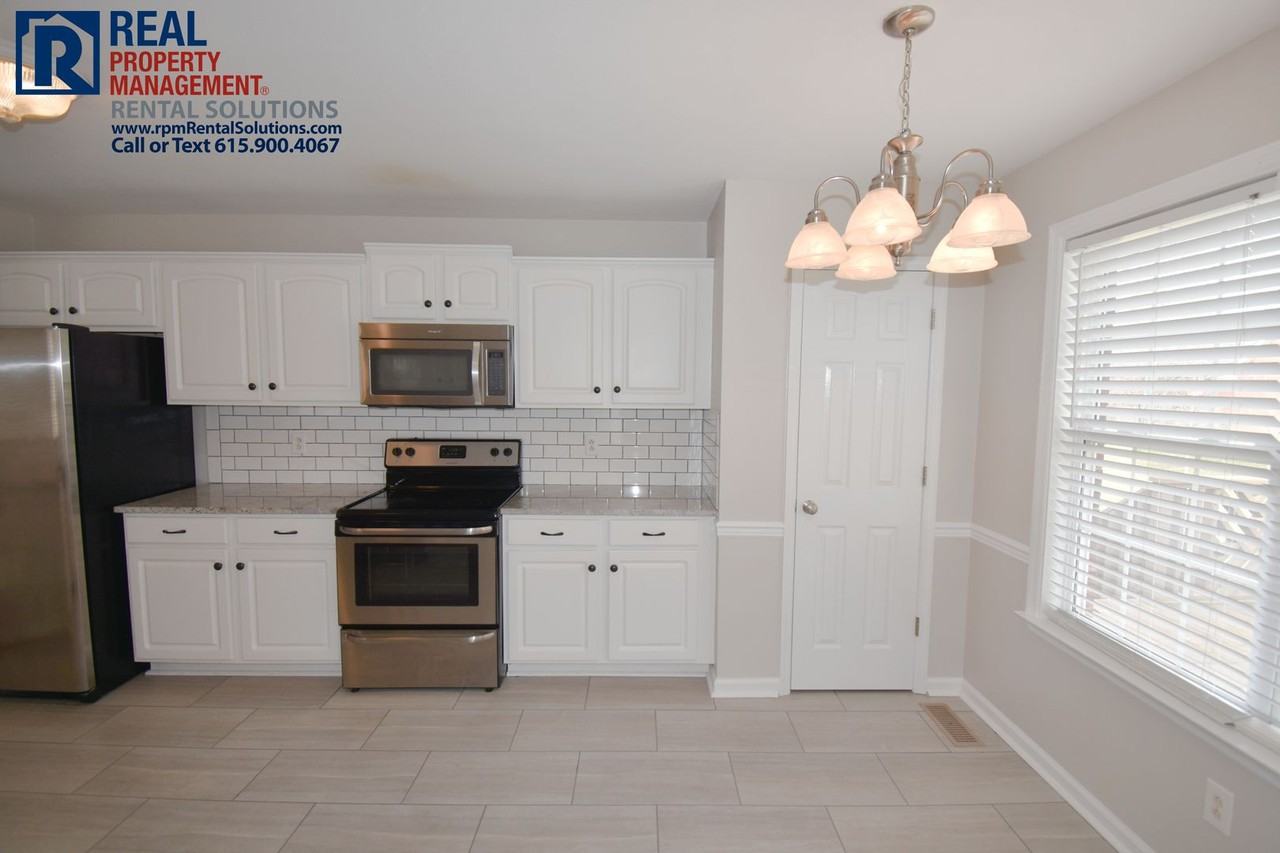 2410 Alexander Blvd - Photo 6 of 24