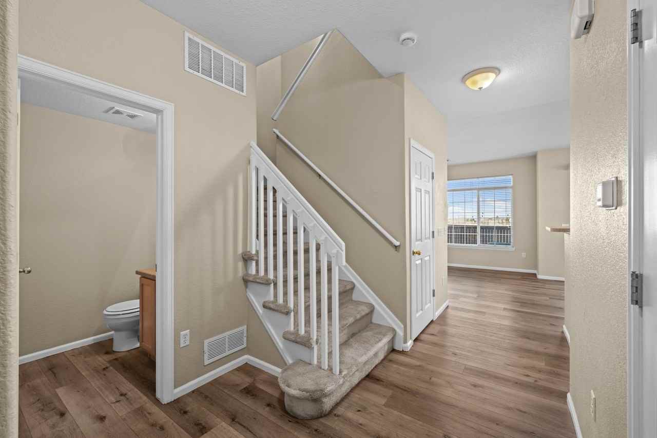 20473 E Quincy Pl - Photo 5 of 33