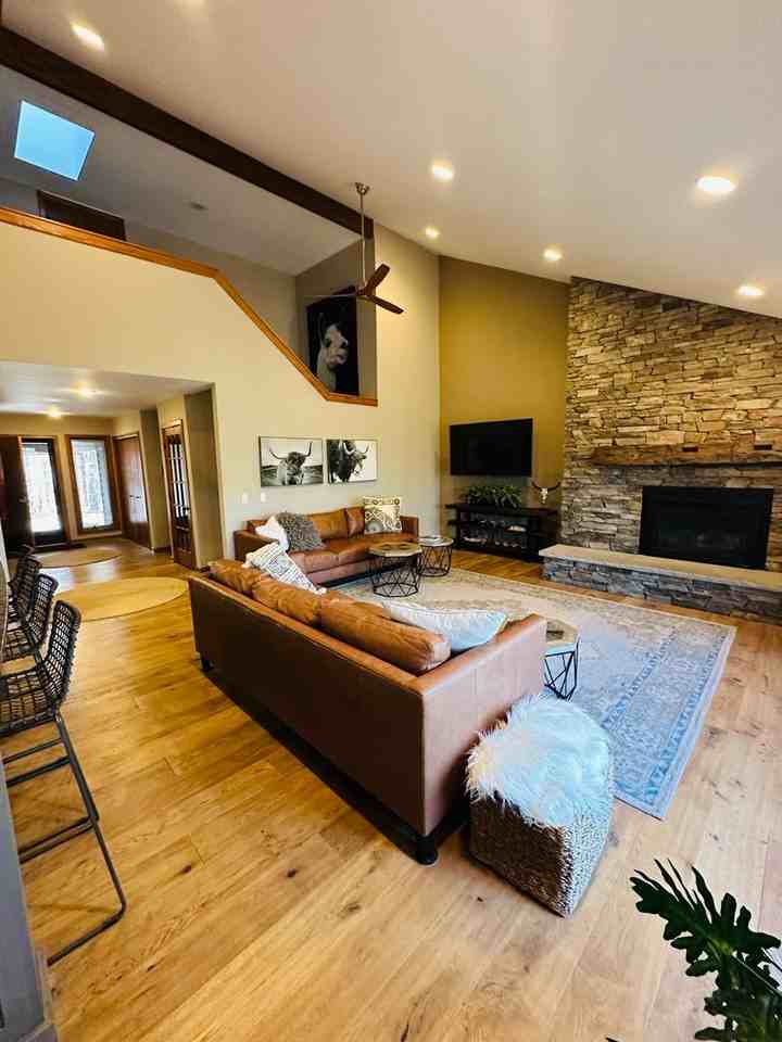 6245 Summit Ct - Photo 4 of 27