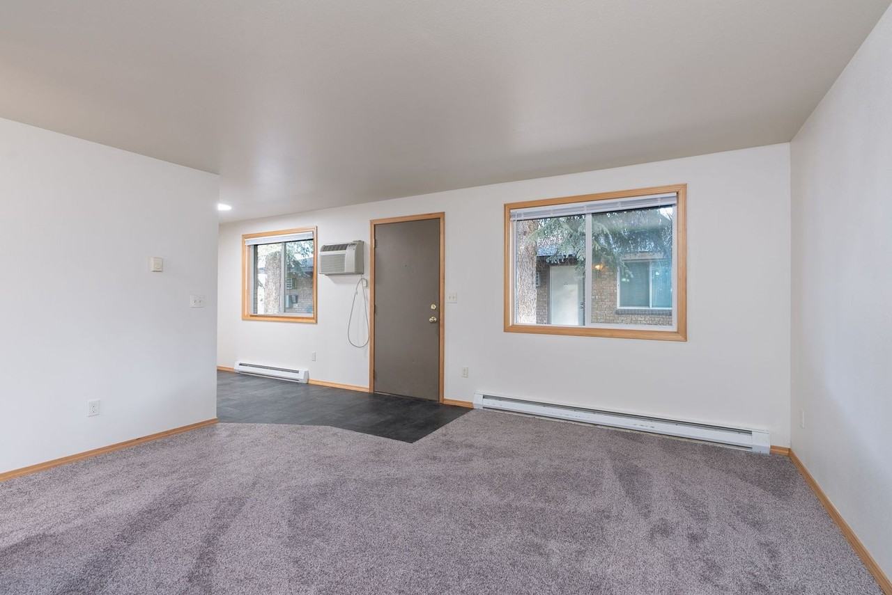 2508 E Sinto Ave - Photo 2 of 14