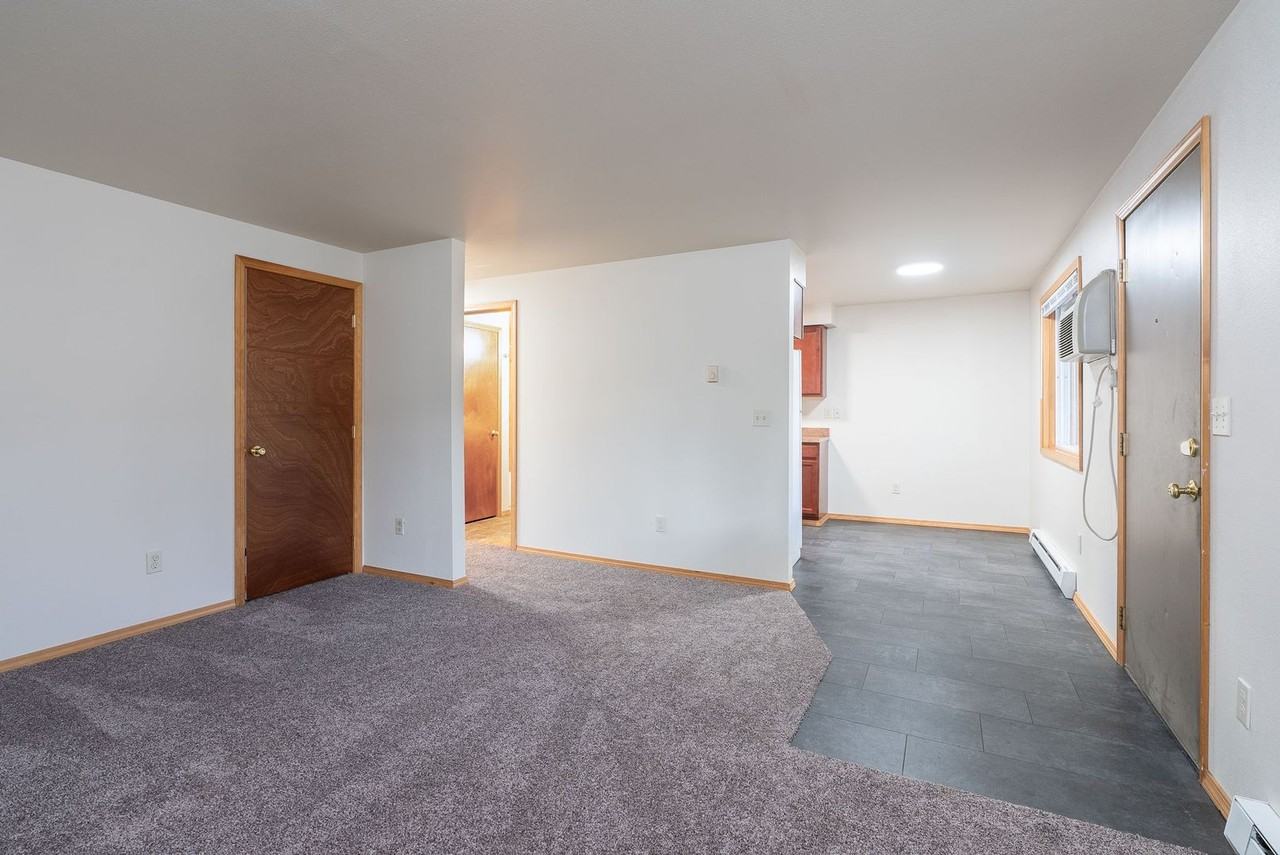 2508 E Sinto Ave - Photo 3 of 14