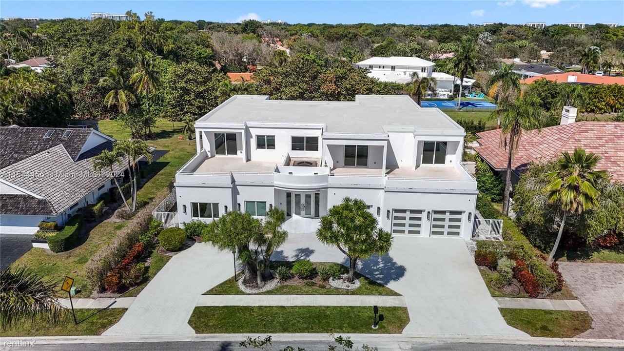 7153 Valencia Dr #0 - Photo 2 of 15