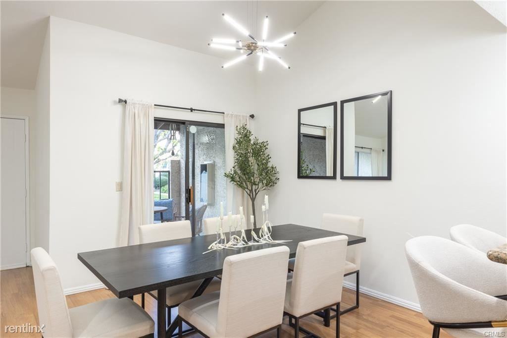 18136 Oxnard St #39 - Photo 2 of 20