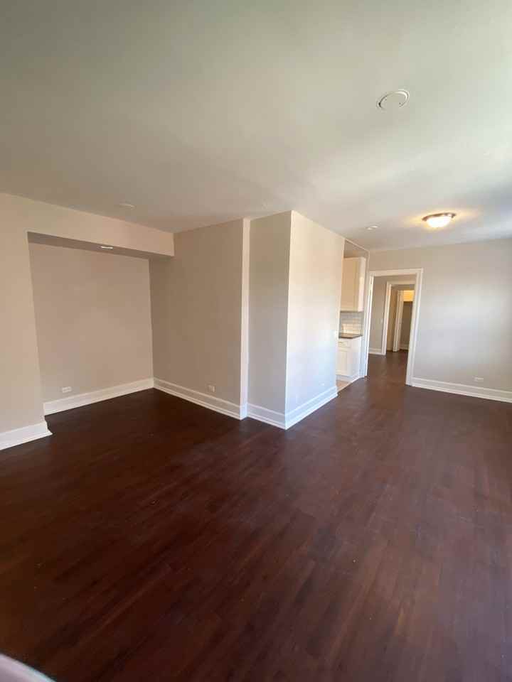 1369 E Hyde Park Blvd #510