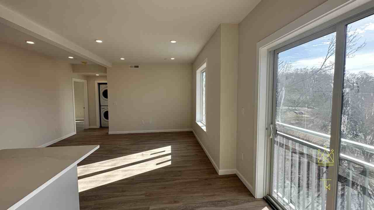 458 Washington St #207 - Photo 4 of 14