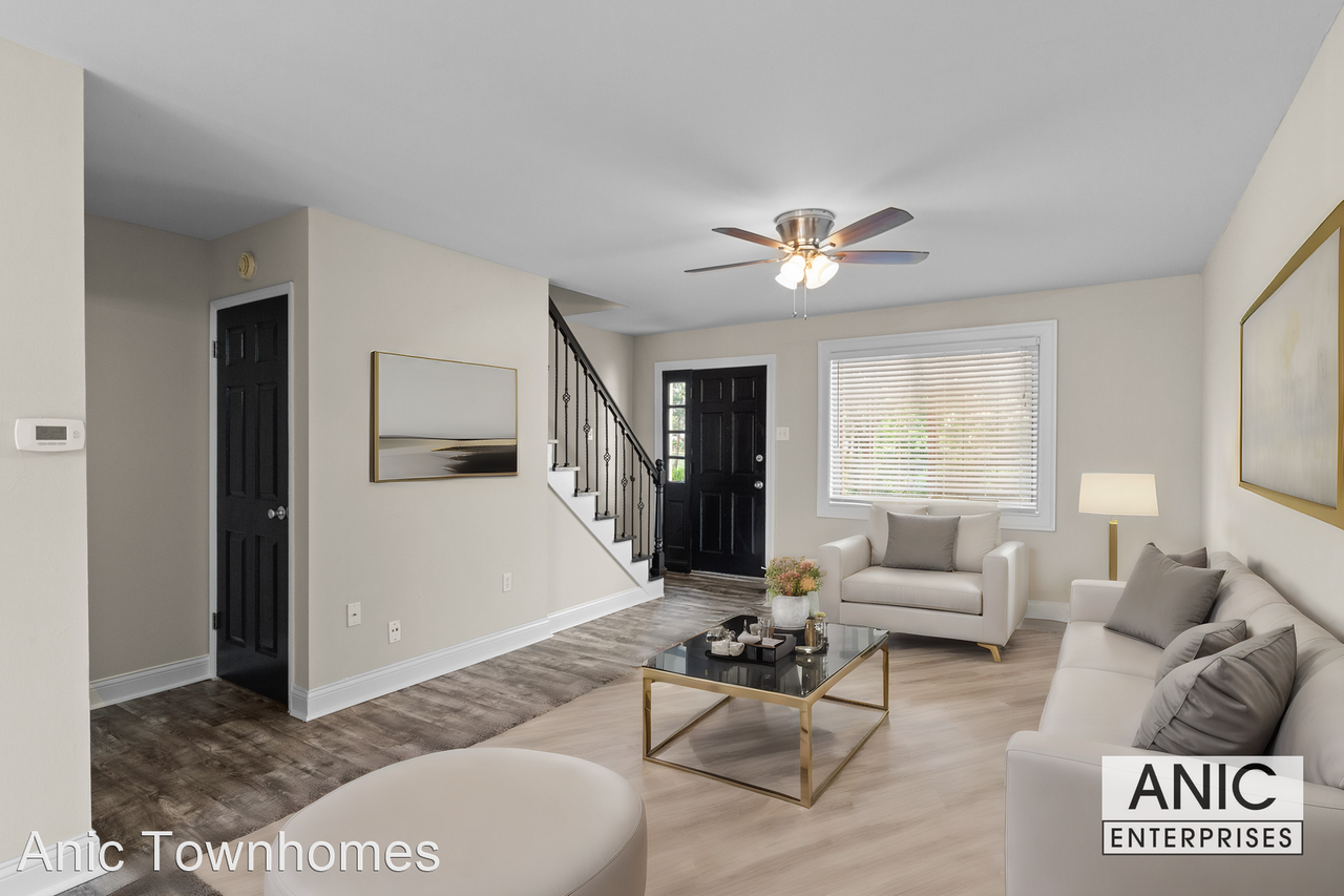 550 S. Clay - Photo 2 of 11