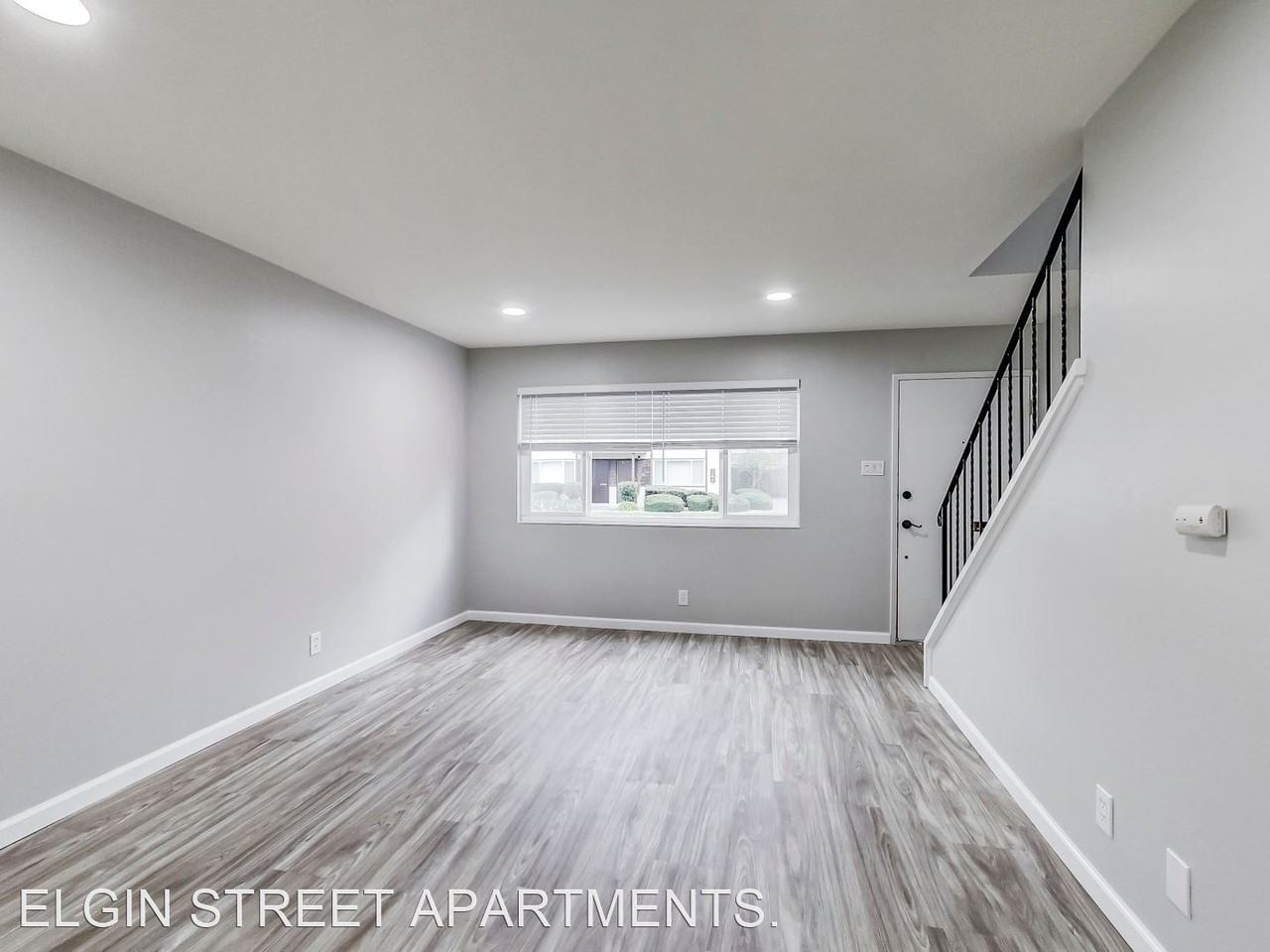 969-979 ELGIN STREET - Photo 3 of 25