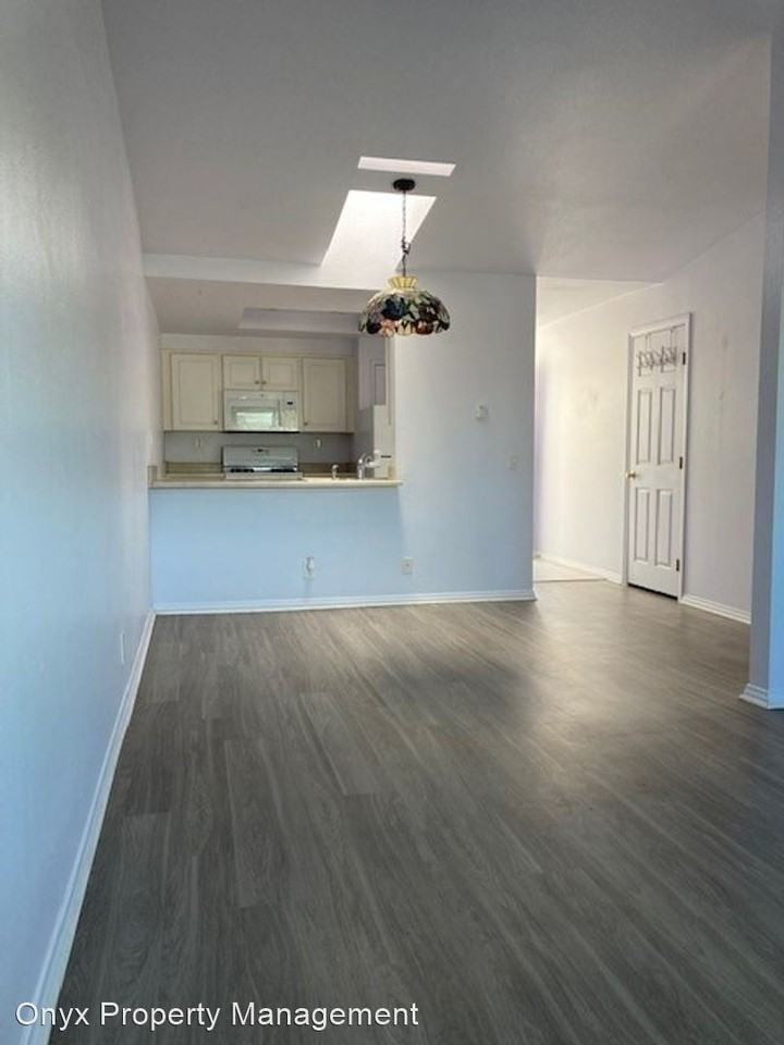 224 S. Ditmar St - Photo 3 of 9