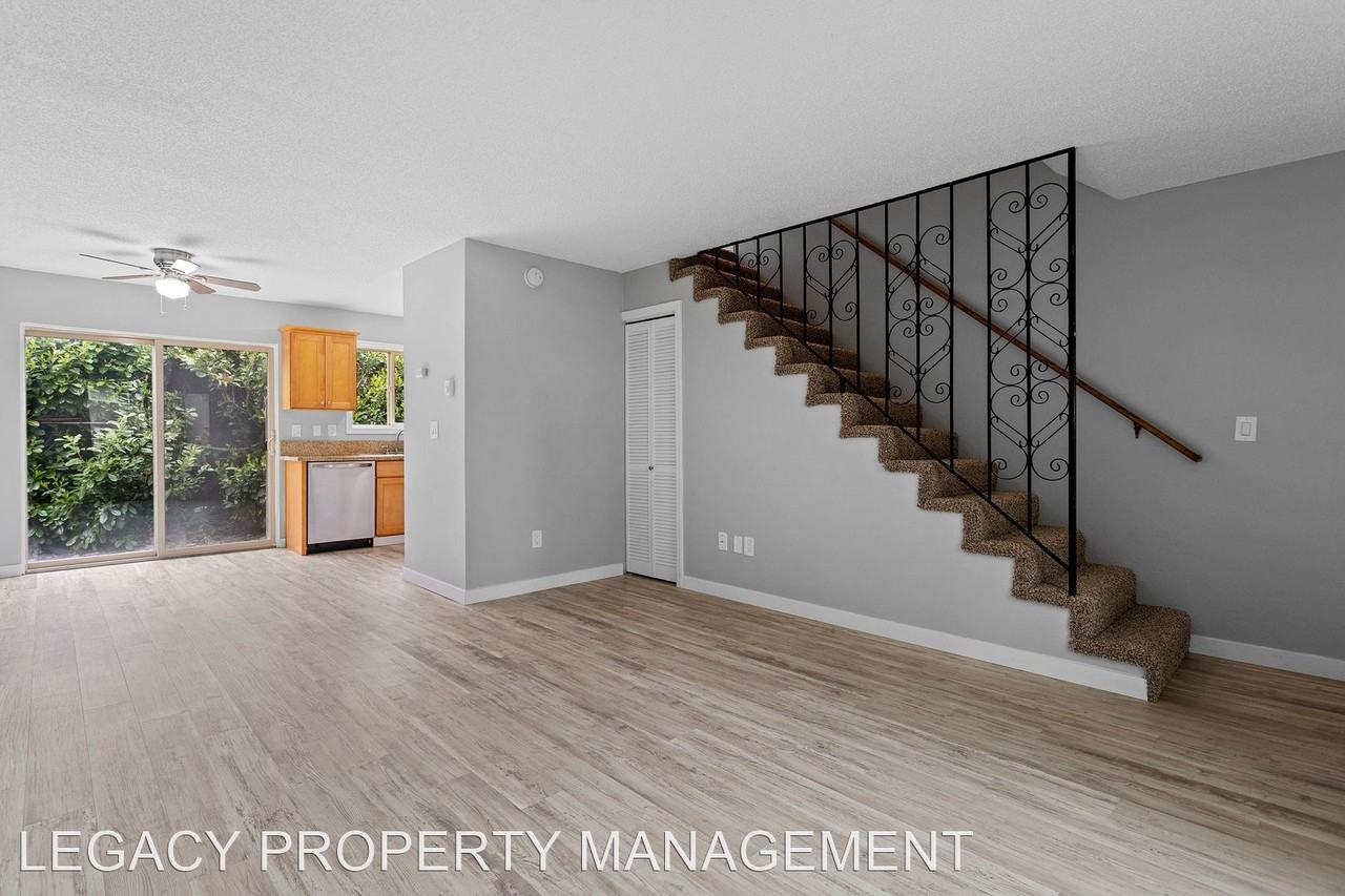 3025 SE Maple St. - Photo 3 of 19