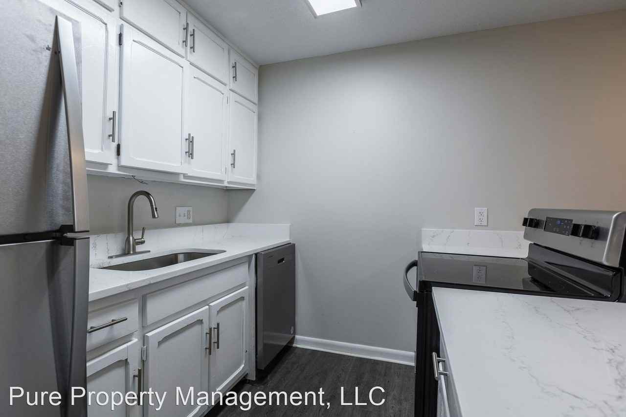 Oak Ridge Apartments in Millard - Photo 2 of 45