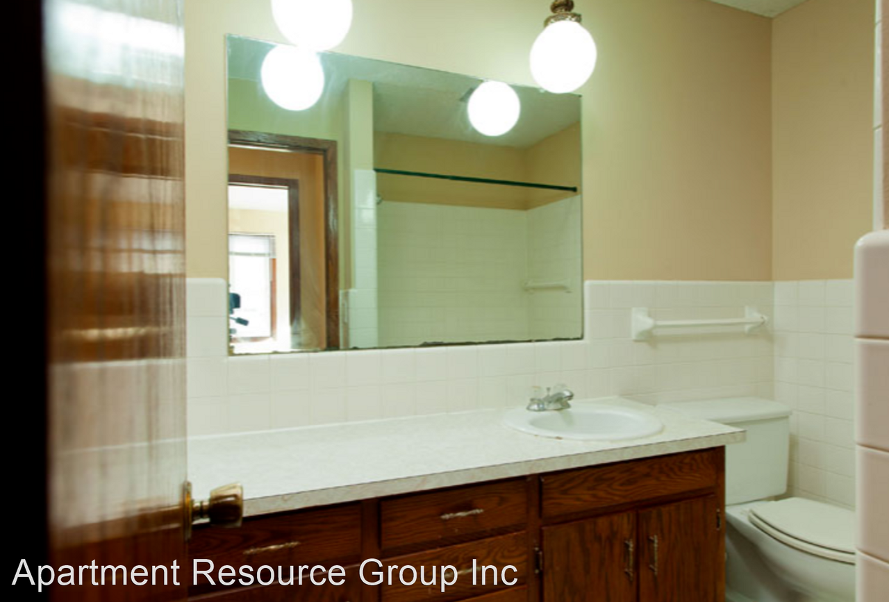 301-312 S Shore Dr - Photo 3 of 5