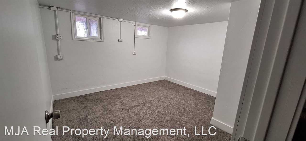 789 North 200 East (Orchard Street) - Photo 2 of 18