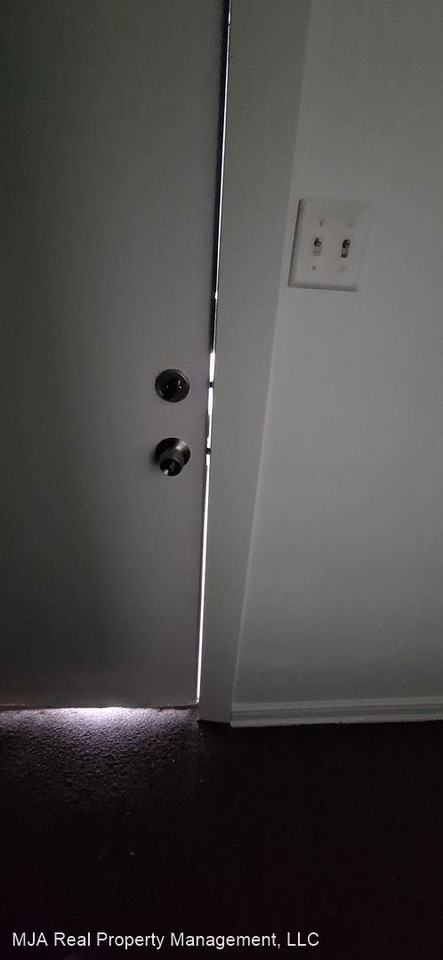 789 North 200 East (Orchard Street) - Photo 3 of 18