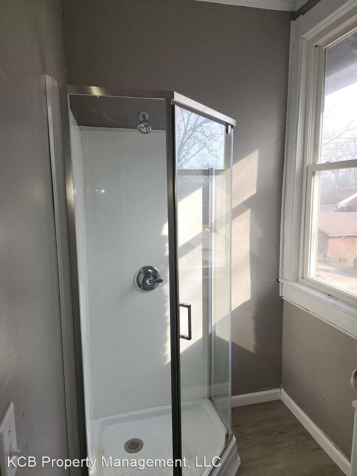 401-403 South Jackson - Photo 2 of 14