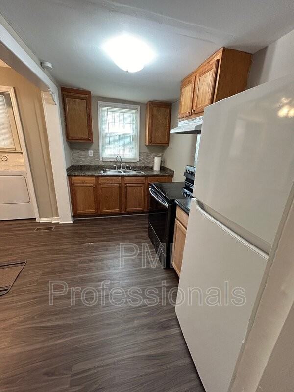 2013 24th Ave N - Photo 3 of 14