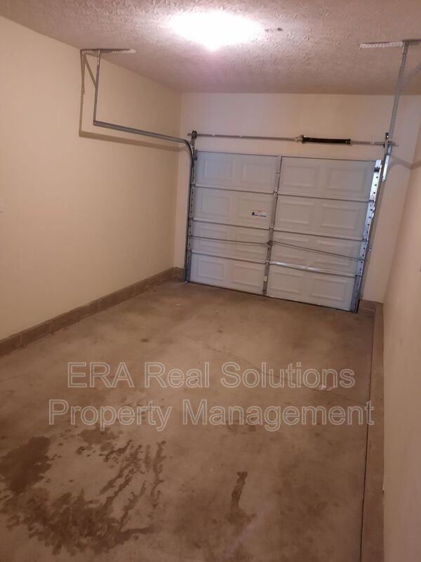 1036 N West St - Photo 6 of 12
