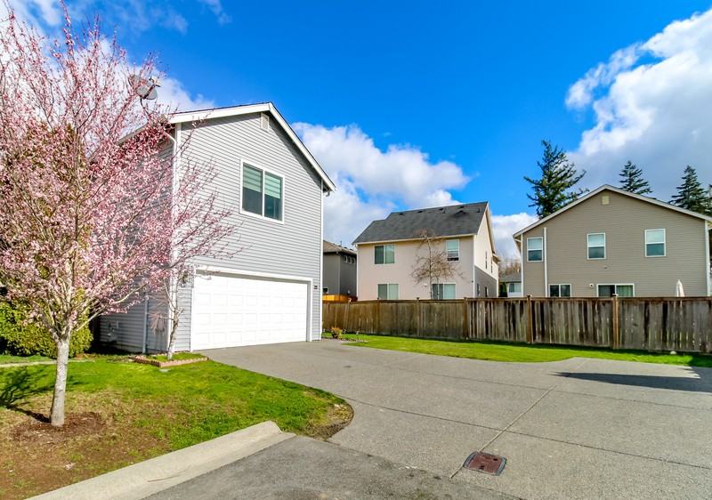 12826 Se 225th Ct - Photo 2 of 18