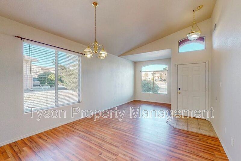 1375 Peppoli Loop Se - Photo 5 of 29