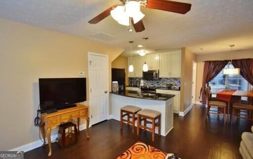 2880 Florence Dr - Photo 3 of 9