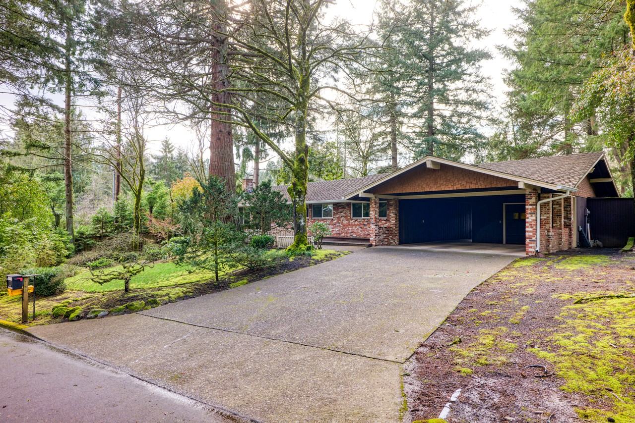 14151 Redwood Ct - Photo 2 of 22