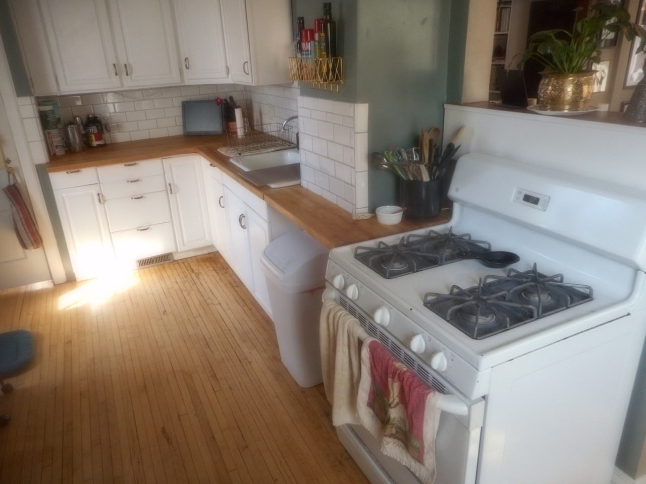 4230 30th Ave S - Photo 6 of 11