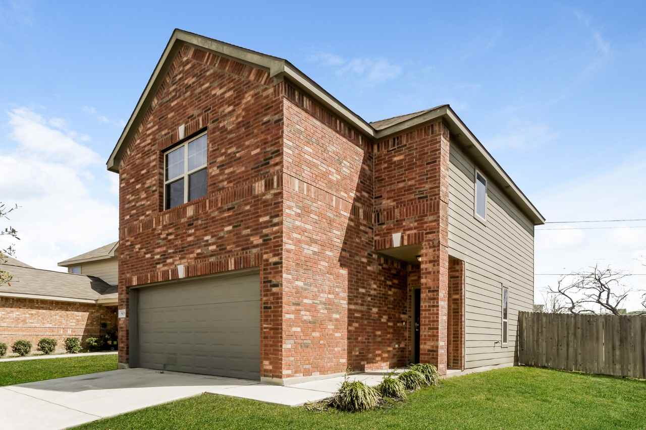 5038 War Horse Dr - Photo 2 of 11