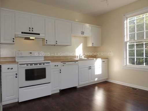 302 Munford St - Photo 3 of 10