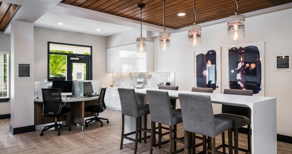 The Verandas at Lake Norman Apartments - Photo 4 of 32