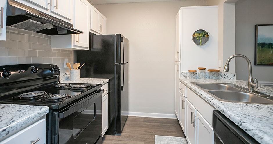 Residences at Glenview Reserve Apartment Homes - Photo 6 of 46