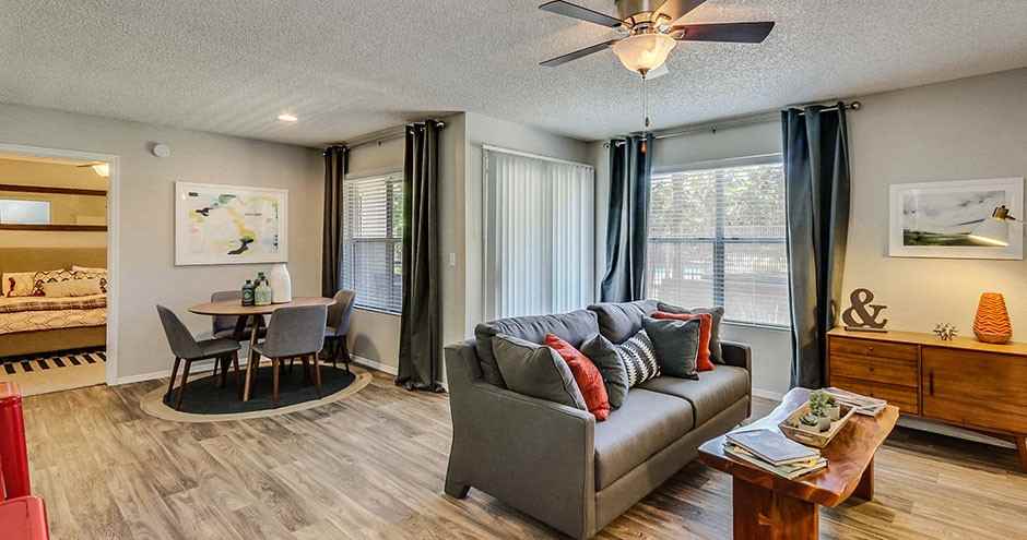 Madera Point Apartments - Photo 6 of 37