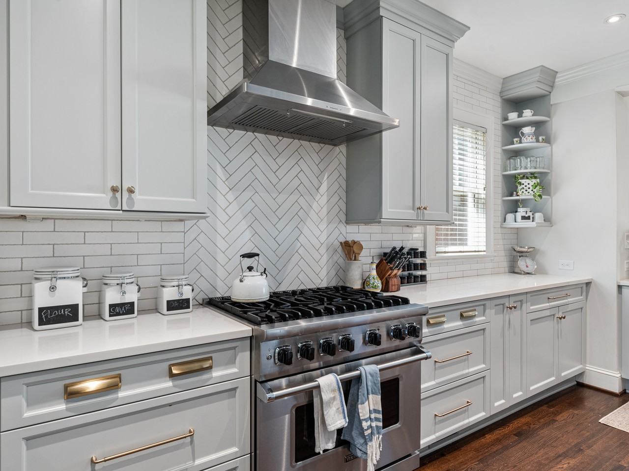 1614 Park Rd #1 - Photo 3 of 10