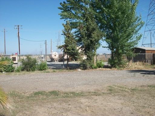 22501 Acari Rd - Photo 2 of 5