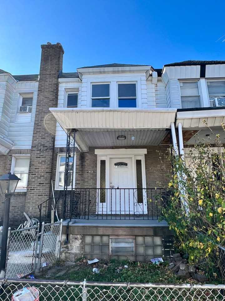 922 Granite St - Photo 2 of 17