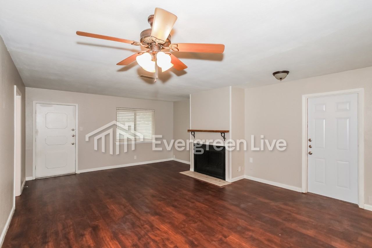 311 Franklin Dr - Photo 4 of 19