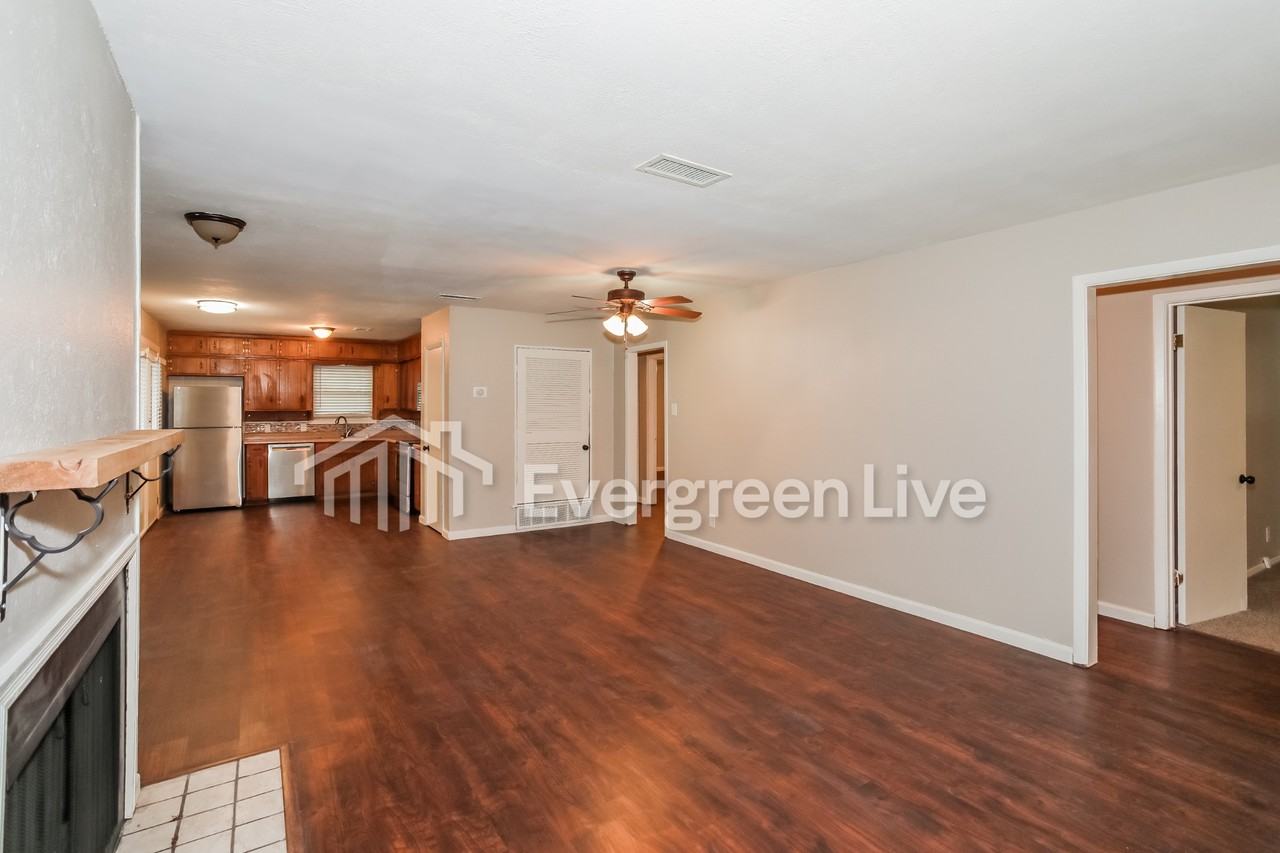 311 Franklin Dr - Photo 3 of 19