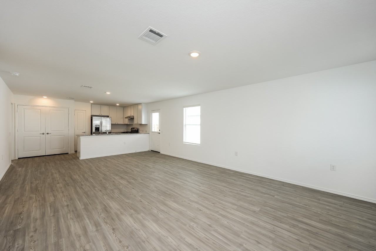 939 Cook Bnd - Photo 2 of 16