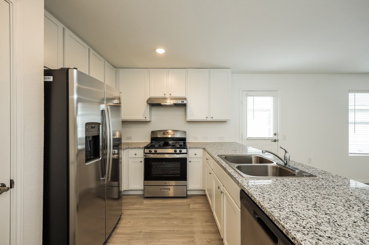 939 Cook Bnd - Photo 7 of 16