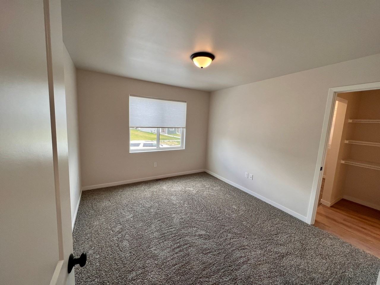 Thames Crossing - Photo 2 of 16