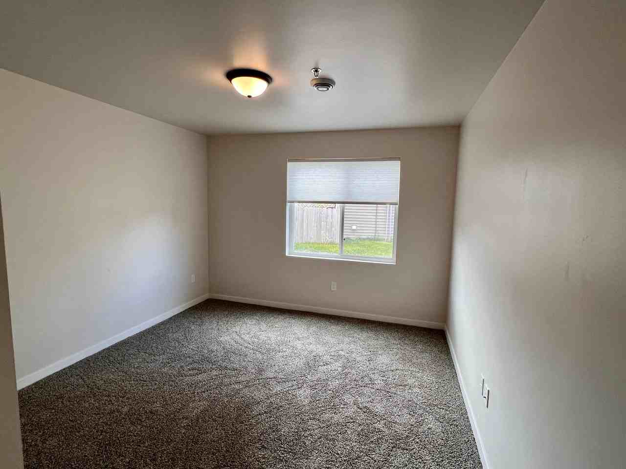 Thames Crossing - Photo 6 of 16