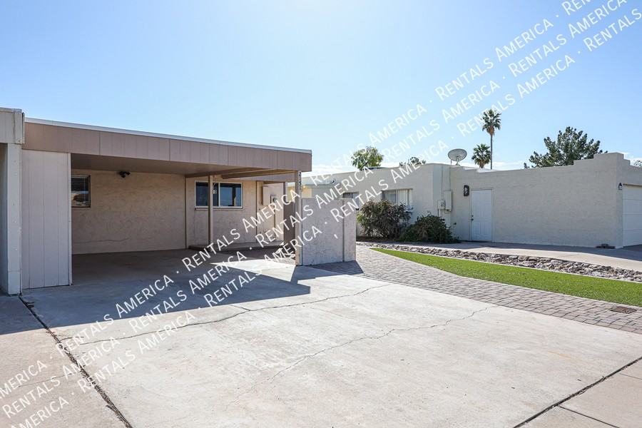 2151 N Recker Rd - Photo 2 of 35