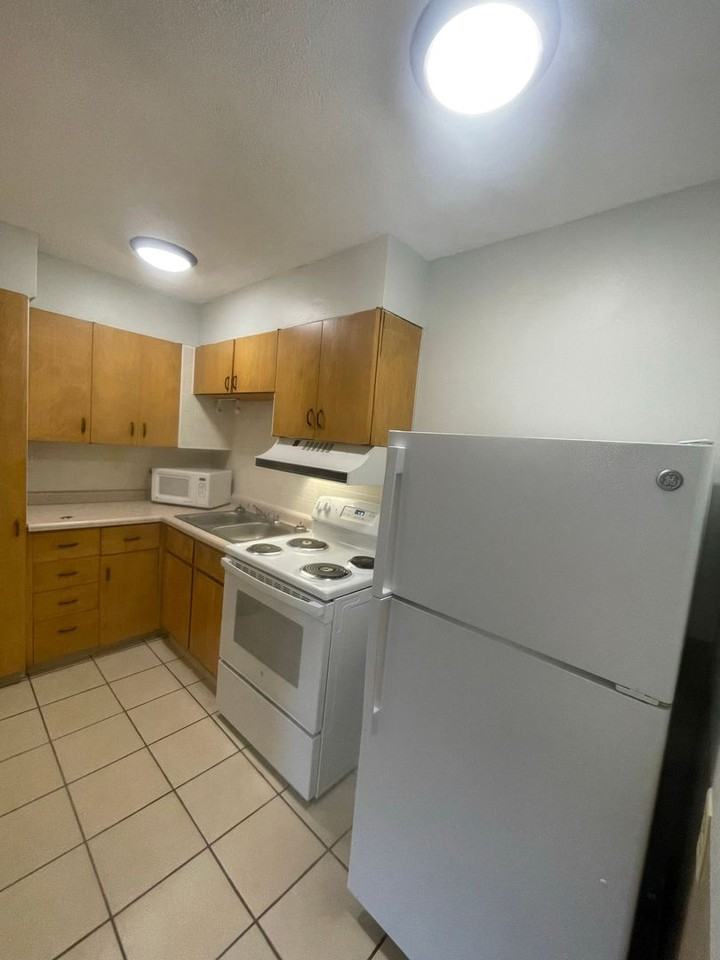 Six Sixteen - Photo 2 of 11