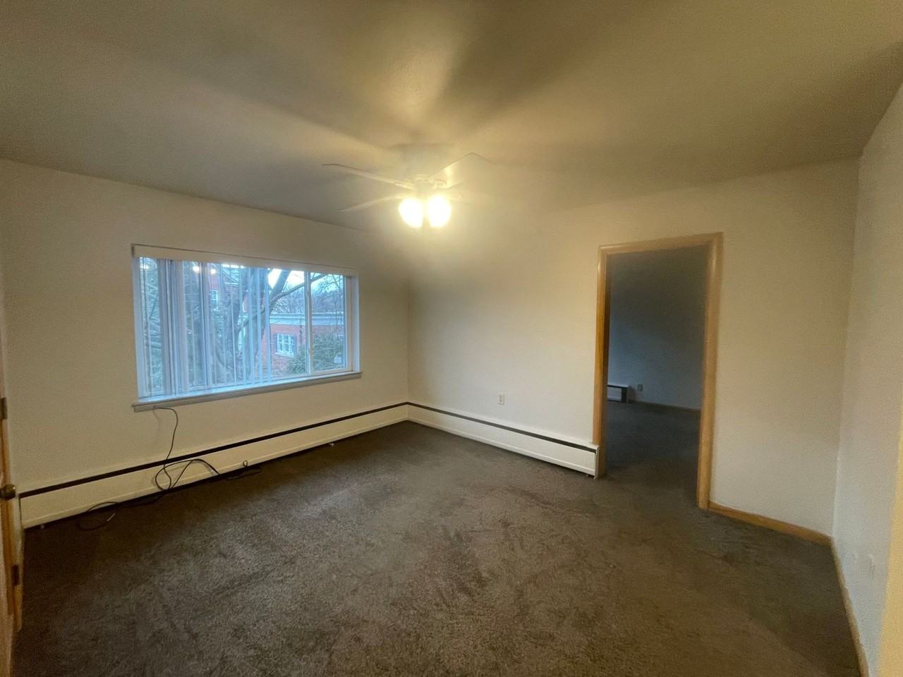 Six Sixteen - Photo 4 of 11