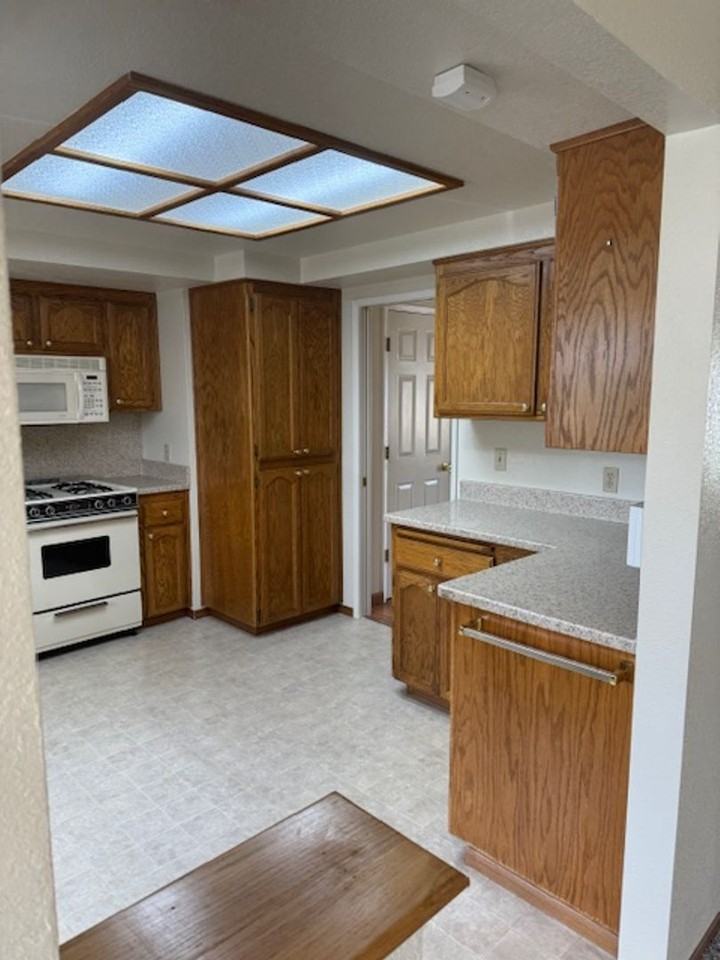 2851 Camulos Way - Photo 7 of 38