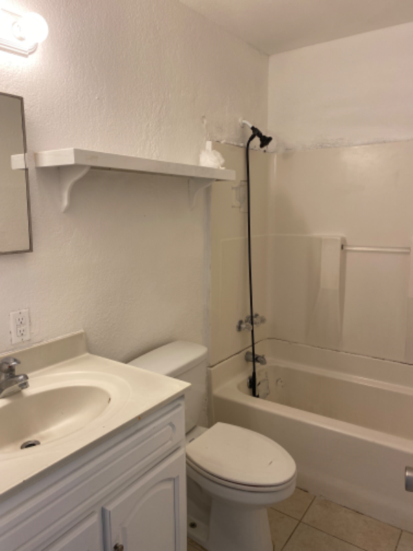 4524 Howard Street - Photo 7 of 14