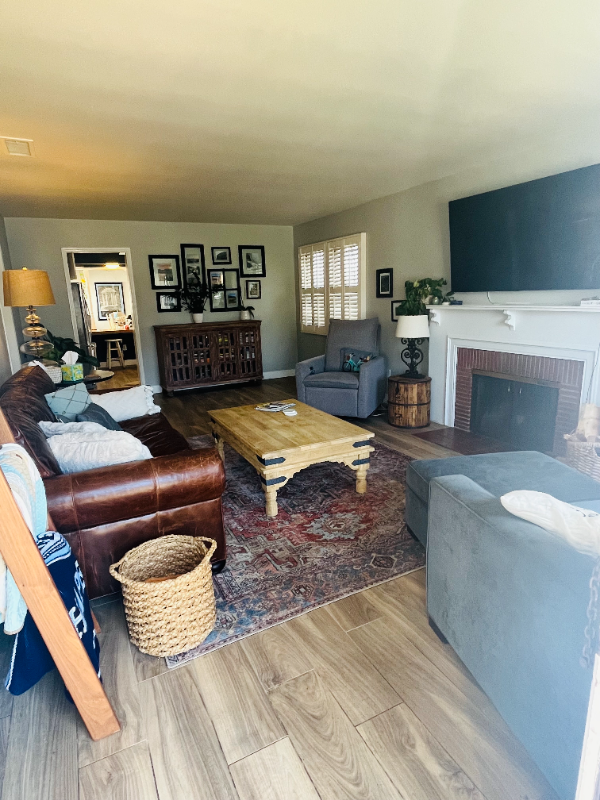 714 Heliotrope Ave - Photo 3 of 12