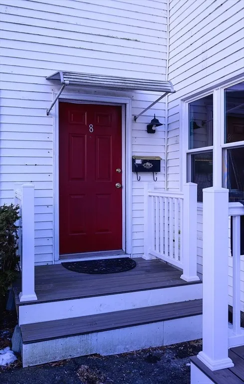 262 Belmont St #8 - Photo 3 of 30