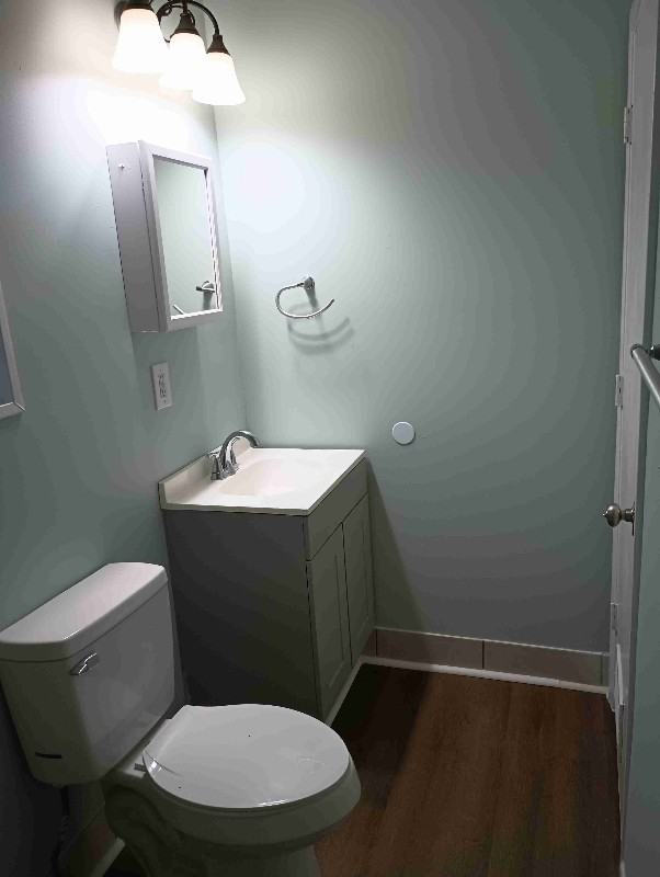 1204 W 27th St - Photo 3 of 9